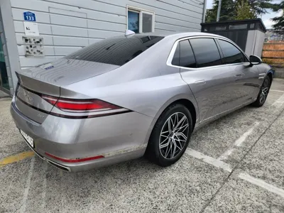 Genesis G90 2023, 45512 км, за 47241.49 USD