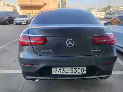 Mercedes-Benz GLC-Class 2018, 119400 км, за 16856.17 USD