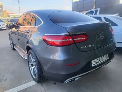 Mercedes-Benz GLC-Class 2018, 119400 км, за 16856.17 USD