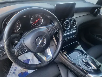 Mercedes-Benz GLC-Class 2018, 119400 км, за 16856.17 USD - фото 11