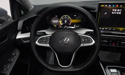 Volkswagen Golf 2026, 4394 км, за 21878.69 USD - фото 13