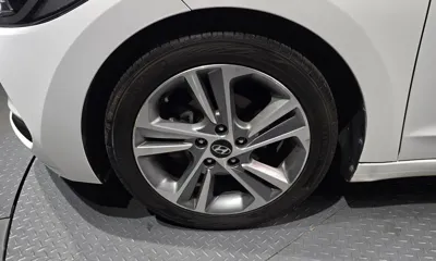 Hyundai Avante 2018, 154383 км, за 5103.78 USD
