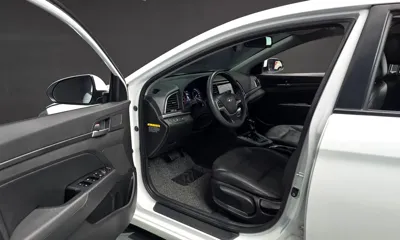 Hyundai Avante 2018, 154383 км, за 5103.78 USD - фото 11