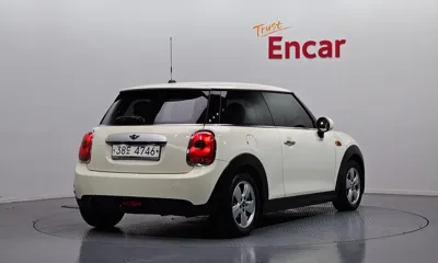 MINI Cooper 2014, 130849 км, за 3776.78 USD