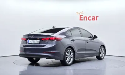 Hyundai Avante 2018, 124748 км, за 6557.7 USD