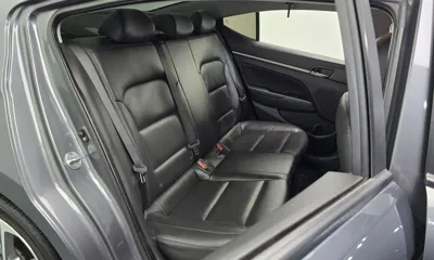 Hyundai Avante 2018, 124748 км, за 6557.7 USD - фото 11
