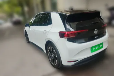 Volkswagen ID.3 2024, 11800 км, за 15451 USD