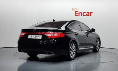 Hyundai Grandeur 2015, 189459 км, за 3501.82 USD
