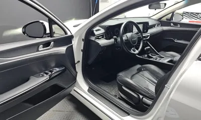 Kia K5 2023, 52195 км, за 11181.17 USD - фото 10