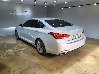 Hyundai Genesis 2014, 109000 км, за 7085.74 USD - фото 6