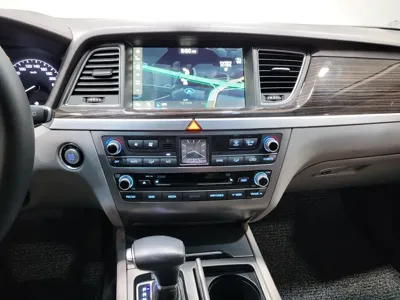 Hyundai Genesis 2014, 109000 км, за 7085.74 USD - фото 11