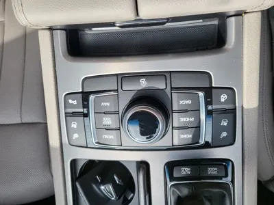 Hyundai Genesis 2014, 109000 км, за 7085.74 USD - фото 17
