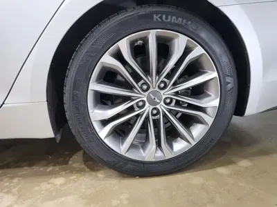 Hyundai Genesis 2014, 109000 км, за 7085.74 USD - фото 19