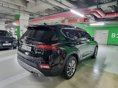 Hyundai Santafe 2019, 127904 км, за 11093.61 USD