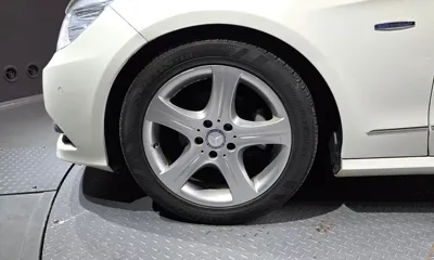Mercedes-Benz E-Class 2011, 139216 км, за 5231.78 USD