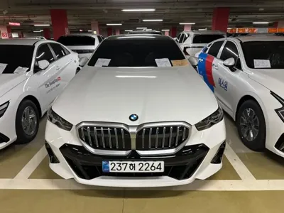 BMW 5-Series · 2026 год
