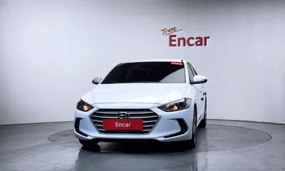 Hyundai Avante 2018, 83918 км, за 8008.4 USD