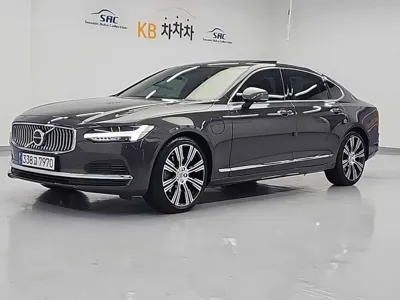 Volvo S90 2021, 79926 км, за 22398.41 USD