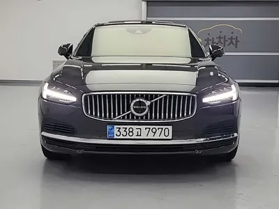 Volvo S90 2021, 79926 км, за 22398.41 USD