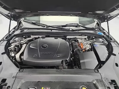 Volvo S90 2021, 79926 км, за 22398.41 USD