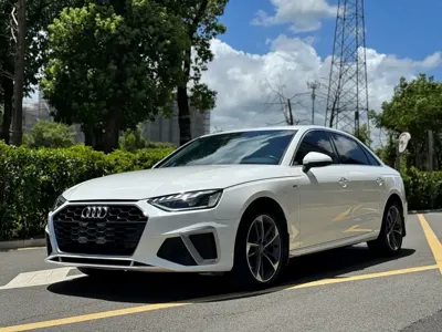 Audi A4L · 2020 год