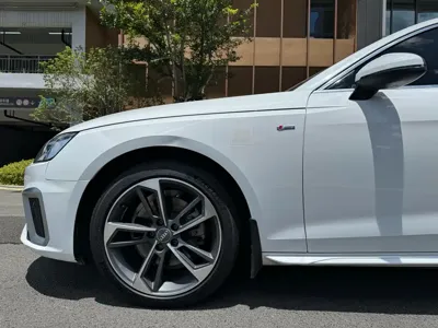Audi A4L 2020, 48000 км, за 10711.98 USD