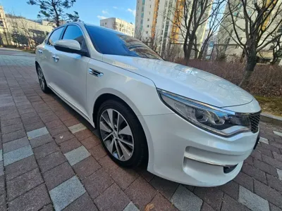 Kia K5 2018, 119000 км, за 5776.55 USD