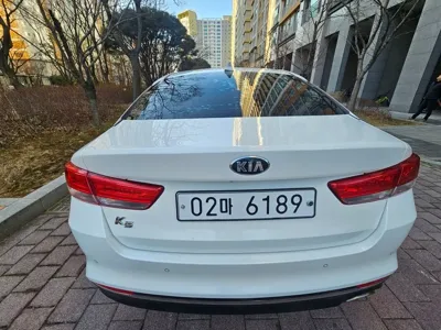 Kia K5 2018, 119000 км, за 5776.55 USD