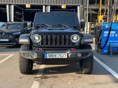 Jeep Wrangler 2024, 39000 км, за 42890.9 USD