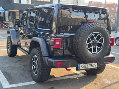 Jeep Wrangler 2024, 39000 км, за 42890.9 USD - фото 6