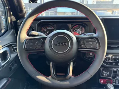 Jeep Wrangler 2024, 39000 км, за 42890.9 USD - фото 10