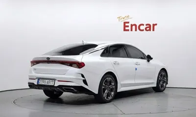 Kia K5 2021, 65083 км, за 13325.46 USD