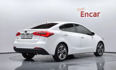 Kia K3 2015, 75454 км, за 4988.84 USD