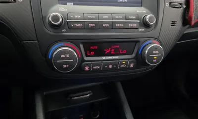 Kia K3 2015, 75454 км, за 4948.88 USD - фото 16