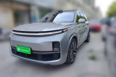 Li Auto L9 · 2022 год