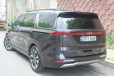 Kia Canival 2023, 26299 км, за 22515.43 USD