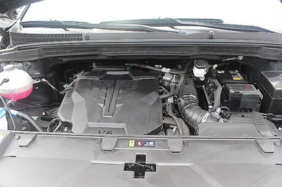 Kia Canival 2023, 26299 км, за 22515.43 USD - фото 6