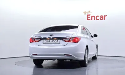 Hyundai Sonata 2010, 150312 км, за 1627.92 USD