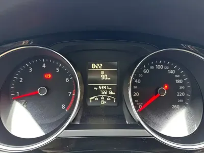 Volkswagen Sagitar 2017, 72000 км, за 4812.63 USD - фото 9