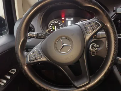 Mercedes-Benz Vito 2021, 44300 км, за 28912 USD - фото 11