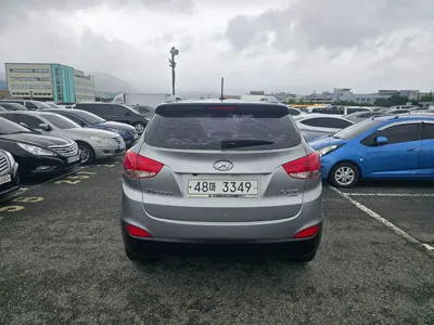 Hyundai Tucson 2012, 186000 км, за 3055.32 USD