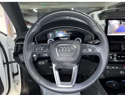 Audi A4 2021, 32585 км, за 16272.7 USD - фото 8