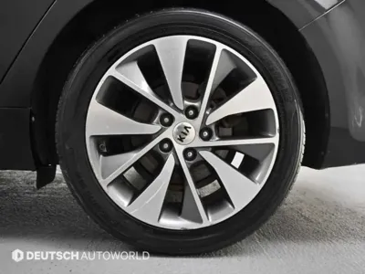 Kia K5 2017, 81326 км, за 4834.43 USD