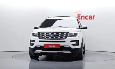 Ford Explorer 2016, 105576 км, за 8787.58 USD
