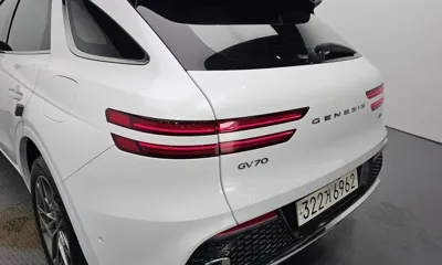 Genesis GV70 2023, 83616 км, за 20837.39 USD - фото 23
