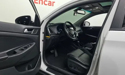 Hyundai Tucson 2016, 130995 км, за 7989.34 USD - фото 10