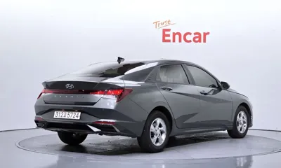 Hyundai Avante 2021, 68942 км, за 12182.42 USD