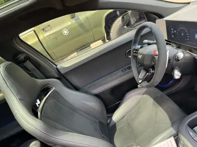 Hyundai Ioniq5 2025, 19255 км, за 38418.95 USD - фото 12
