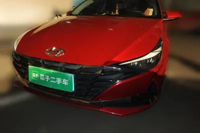 Hyundai Elantra · 2022 год