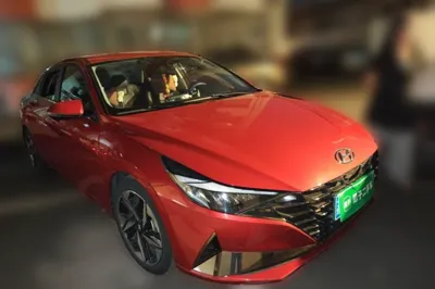 Hyundai Elantra 2022, 77500 км, за 8383 USD